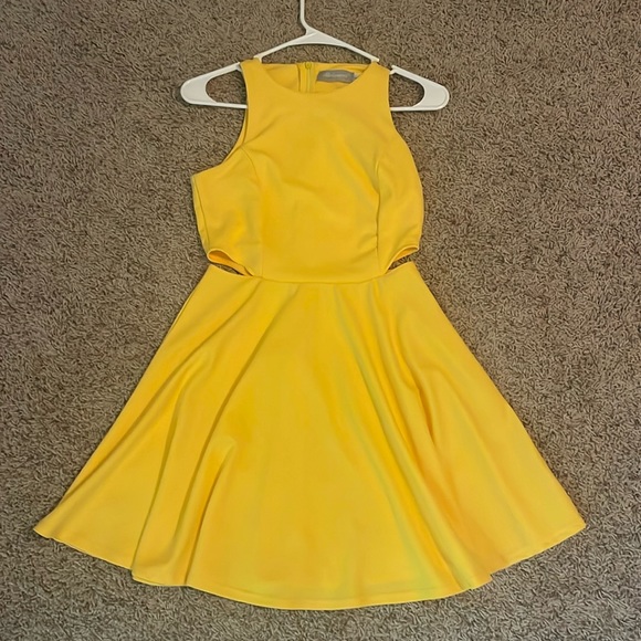 Dresses & Skirts - Yellow Dress